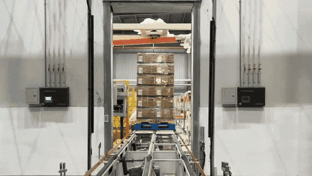 3- wrapping film.gif